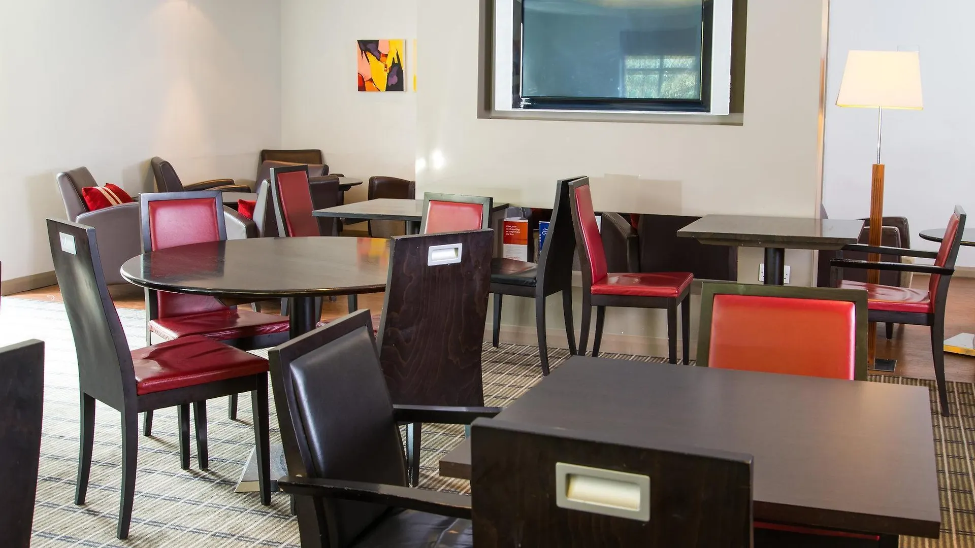 Holiday Inn Express Exeter East By Ihg 3*,