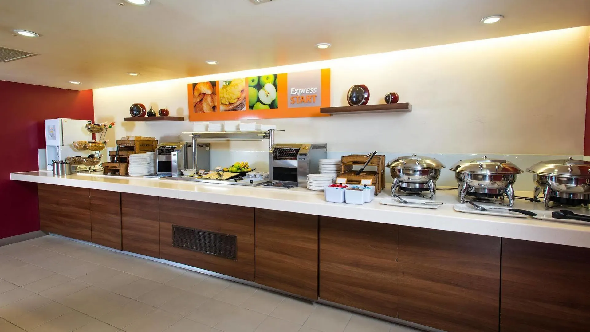 Holiday Inn Express Exeter East By Ihg Hotel